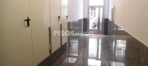 Apartamento de 3 dormitorios en La Coruña, Spain No. 161100 15