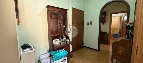 5 bedrooms Apartment in Genoa, Italy No. 77802 4