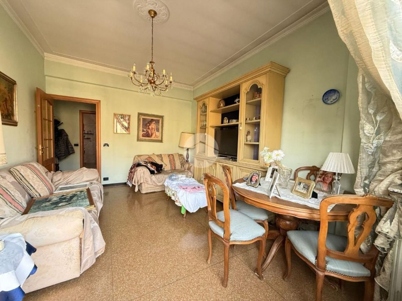 5 bedrooms Apartment in Genoa, Italy No. 77802