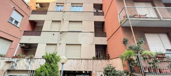 5 bedrooms Apartment in Genoa, Italy No. 77802 2