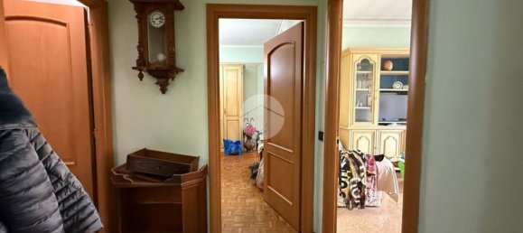 5 bedrooms Apartment in Genoa, Italy No. 77802 5