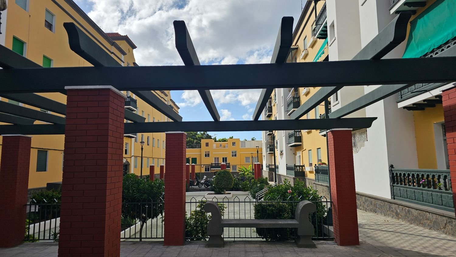 Apartamento de 3 dormitorios en Santa Cruz de Tenerife, Spain No. 260243