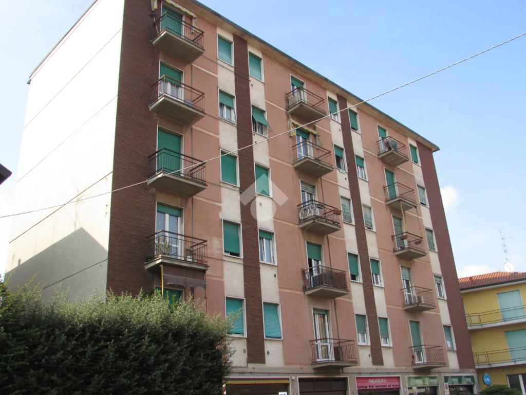 2 غرف نوم شقة في Lazzate, Italy رقم 378877