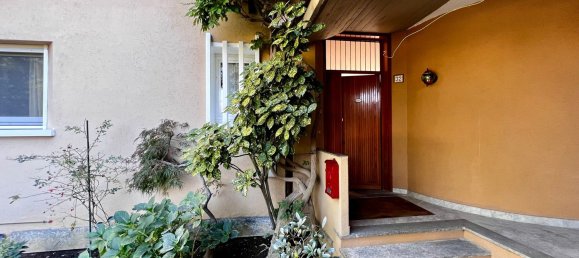 6 rooms Villa in Ivrea, Italy No. 124402 4