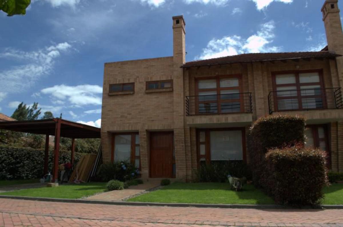 4 bedrooms House in Cundinamarca, Colombia No. 4259