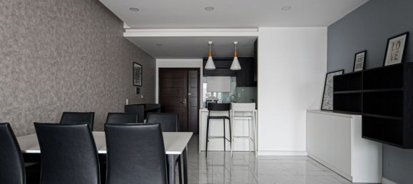 3 bedrooms Apartment in District 7, Vietnam No. 17282 8