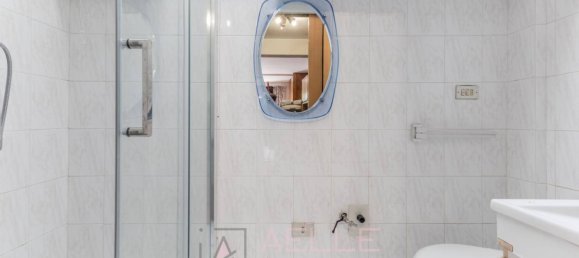 5 bedrooms Villa in Rome, Italy No. 317289 16