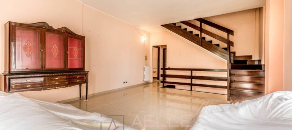 5 bedrooms Villa in Rome, Italy No. 317289 5