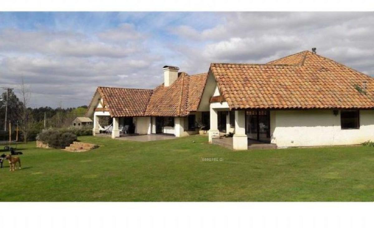 3 bedrooms House in Maule, Chile No. 1683