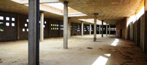 Коммерческая недвижимость 2512м² в Касарес, Испания № 83142 4