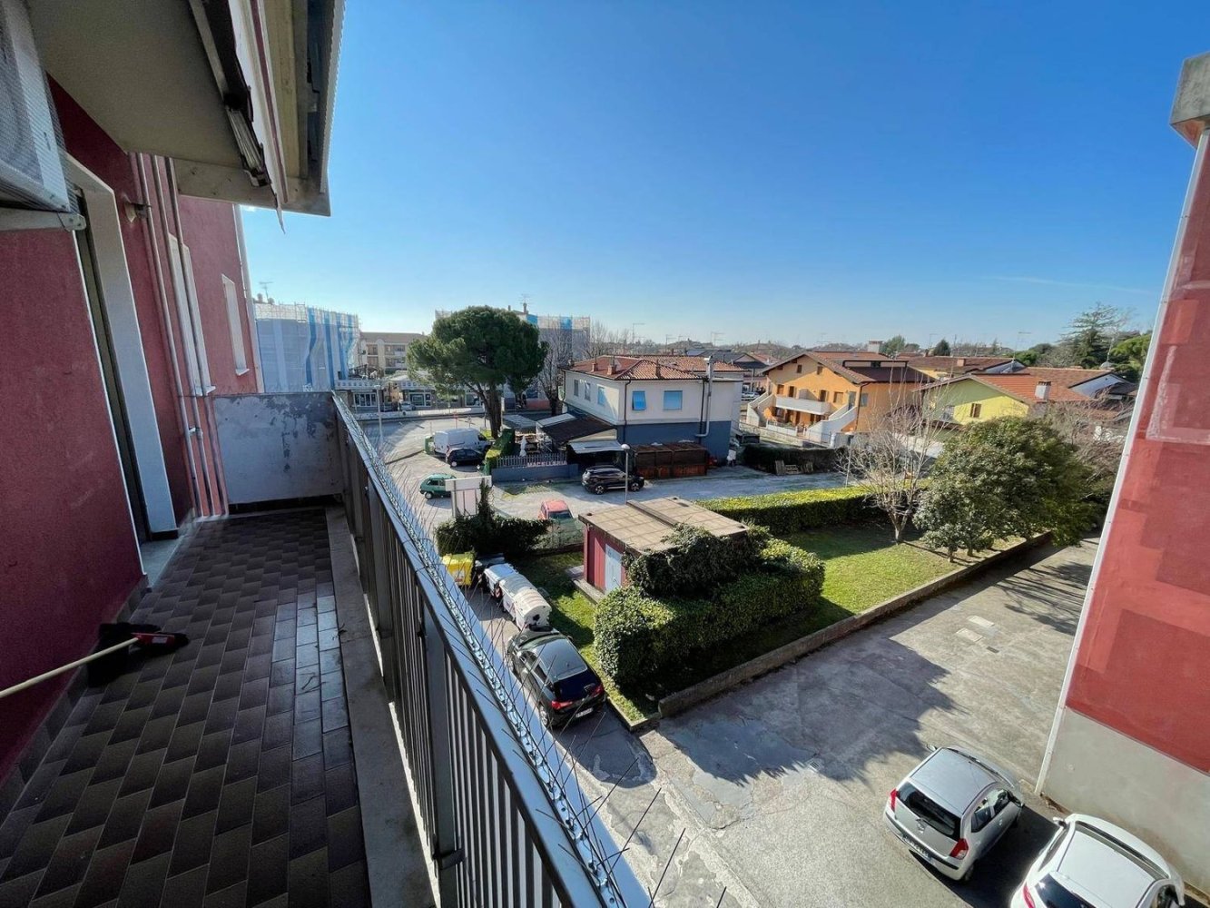 4-salle Appartement à Gorizia, Italy No. 154035