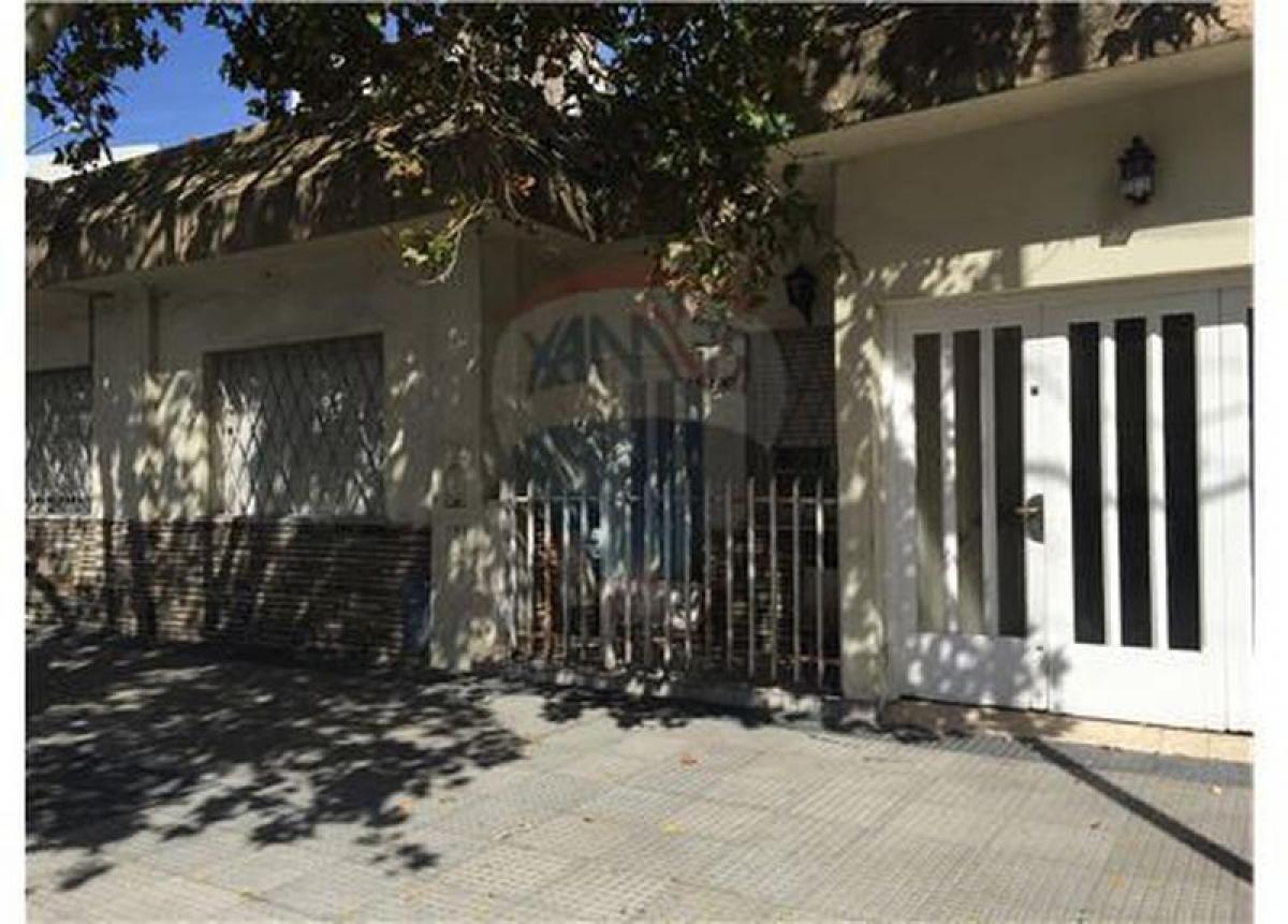 3 bedrooms House in Buenos Aires, Argentina No. 102300