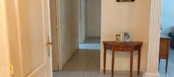 Apartamento de 3 dormitorios en Villeurbanne, France No. 339281 4