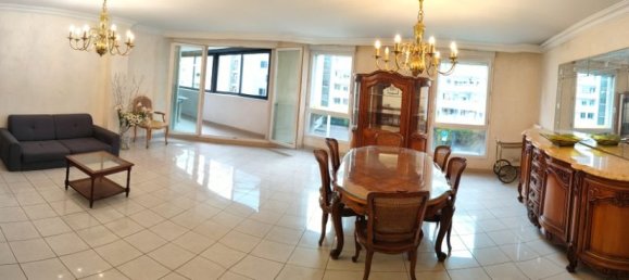 Apartamento de 3 dormitorios en Villeurbanne, France No. 339281 11