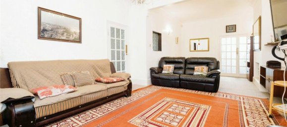 4 Schlafzimmer Haus in East Ham, United Kingdom, Nr. 11385 3
