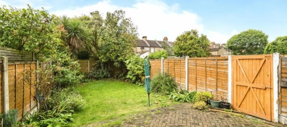 4 Schlafzimmer Haus in East Ham, United Kingdom, Nr. 11385 16