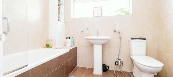 4 Schlafzimmer Haus in East Ham, United Kingdom, Nr. 11385 5