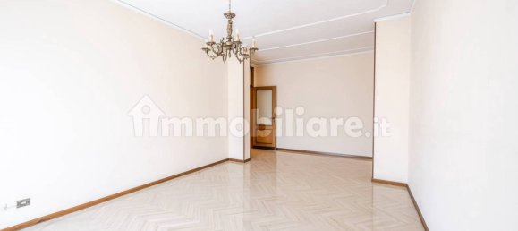 2 bedrooms Apartment in Modena, Italy No. 62503 8