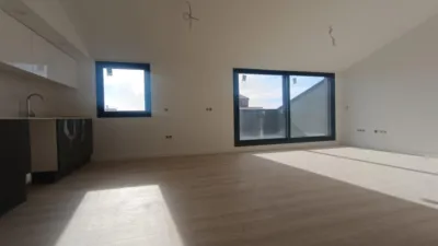 Дуплекс с 3 спальнями в Терраса, Испания № 202726