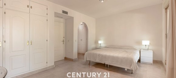 4 bedrooms Townhouse in Marbella, Spain No. 137240 15