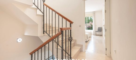 4 bedrooms Townhouse in Marbella, Spain No. 137240 25