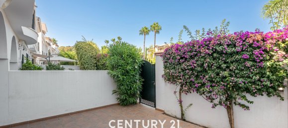 4 bedrooms Townhouse in Marbella, Spain No. 137240 3