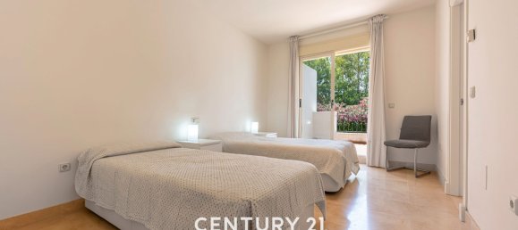 4 bedrooms Townhouse in Marbella, Spain No. 137240 20