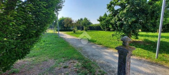 798m² Land in Colorno, Italy No. 63741 8
