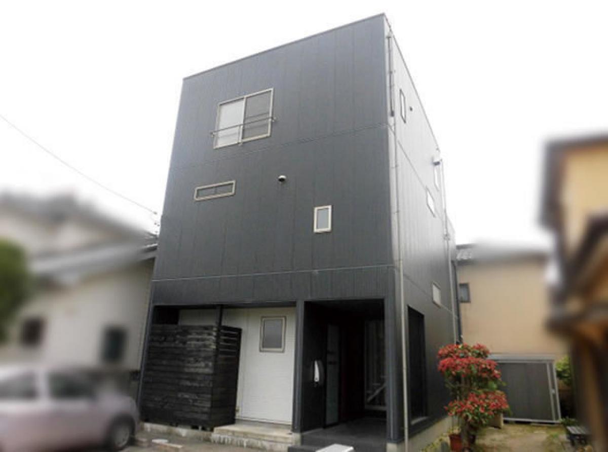 Casa T3 em Aichi, Japan N.º 8645
