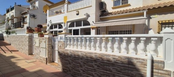 Moradia em banda T3 em Alicante, Spain N.º 174656 3