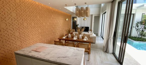 Villa de 5 dormitorios en Bang Tao, Thailand No. 13233 9