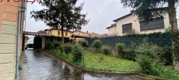 4 bedrooms Villa in Lucca, Italy No. 70400 28