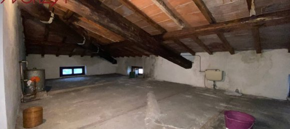 4 bedrooms Villa in Lucca, Italy No. 70400 24