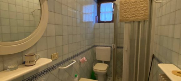 4 bedrooms Villa in Lucca, Italy No. 70400 21