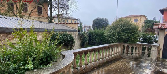 4 bedrooms Villa in Lucca, Italy No. 70400 31