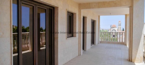 Villa de 5 dormitorios en Oroklini, Cyprus No. 971 20