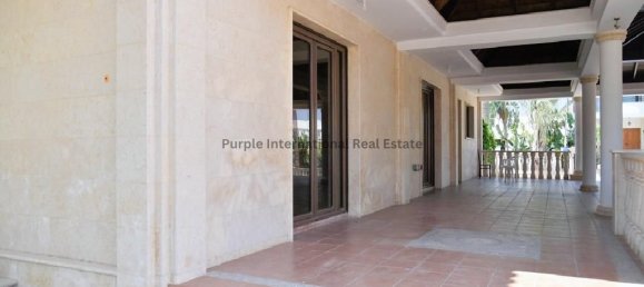 Villa de 5 dormitorios en Oroklini, Cyprus No. 971 29