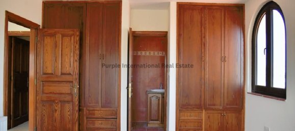 Villa de 5 dormitorios en Oroklini, Cyprus No. 971 15