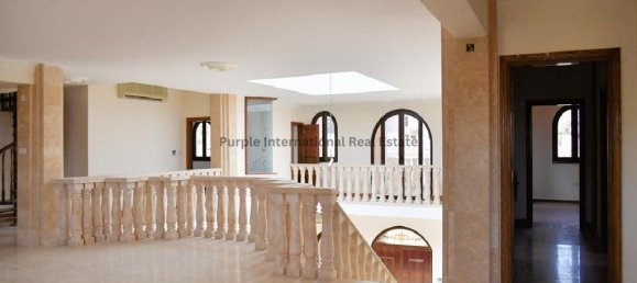 Villa de 5 dormitorios en Oroklini, Cyprus No. 971 10