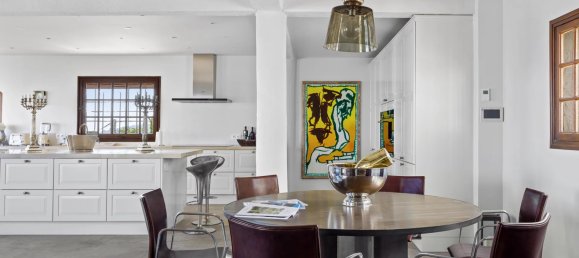 4 bedrooms Villa in Tourrettes-sur-Loup, France No. 640 6