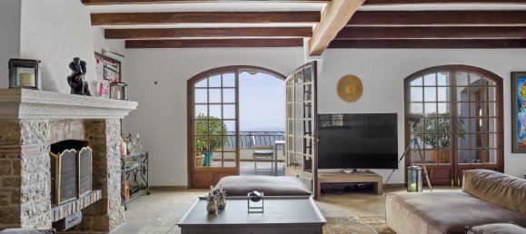 4 bedrooms Villa in Tourrettes-sur-Loup, France No. 640 7