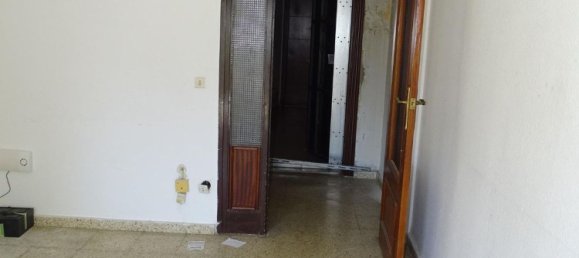 Apartamento de 3 dormitorios en Cádiz, Spain No. 173566 10
