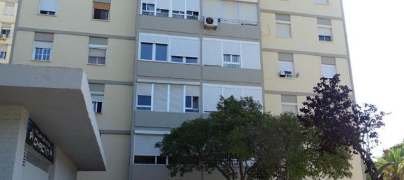 Apartamento de 3 dormitorios en Cádiz, Spain No. 173566 4