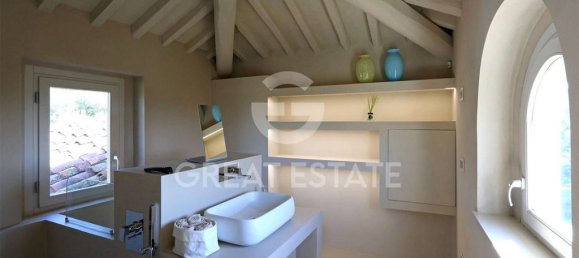 6 bedrooms House in Arezzo, Italy No. 235030 15