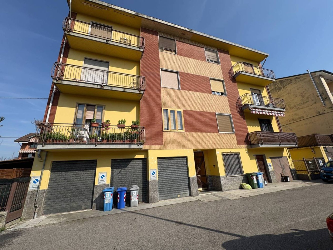 1 bedroom Apartment in La Loggia, Italy No. 347933