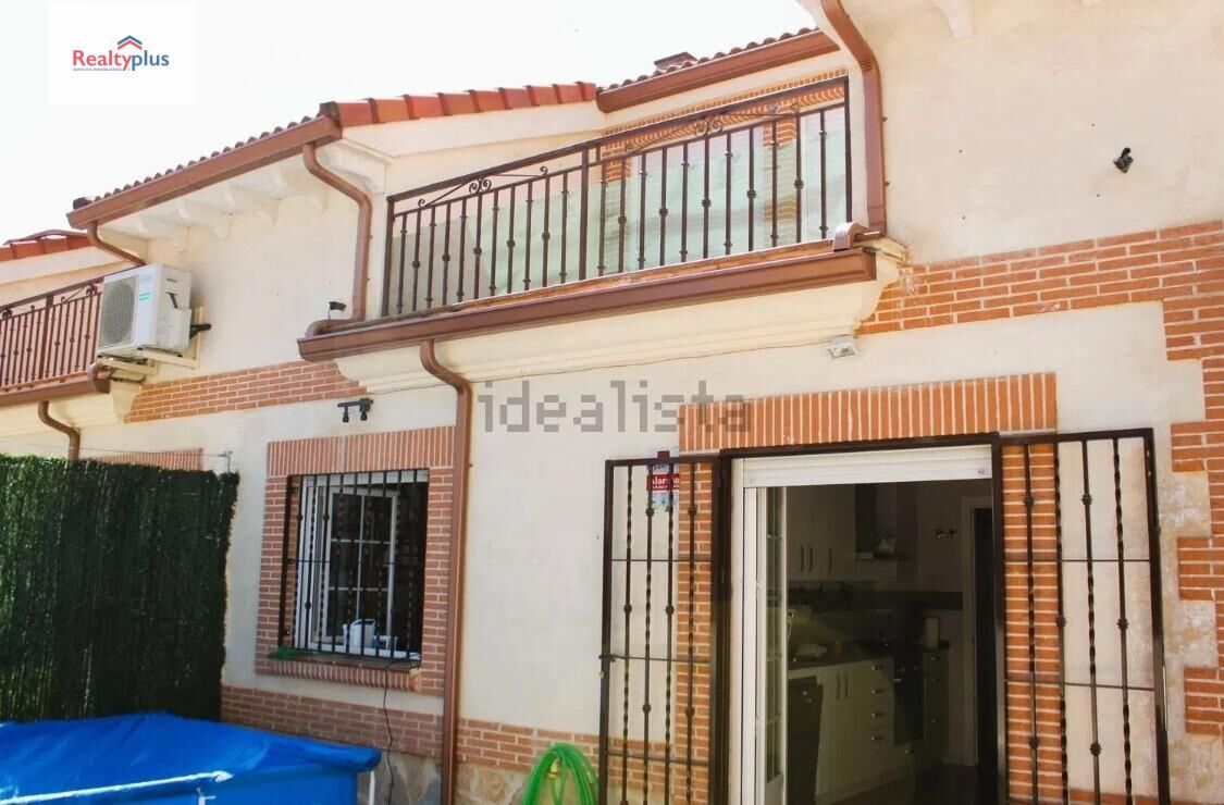 4 Schlafzimmer Haus in Sotillo de la Adrada, Spain, Nr. 242808