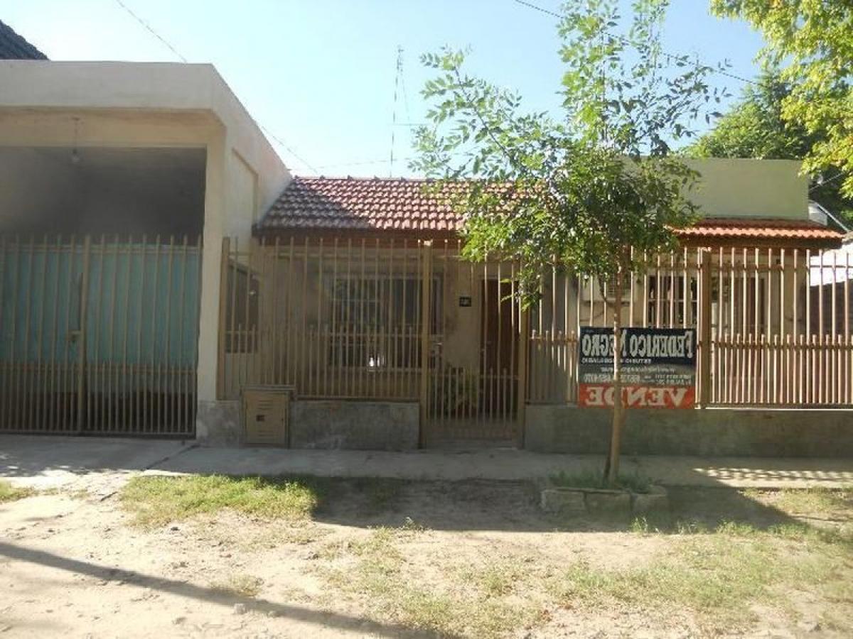 2 bedrooms House in Malvinas Argentinas, Argentina No. 3321