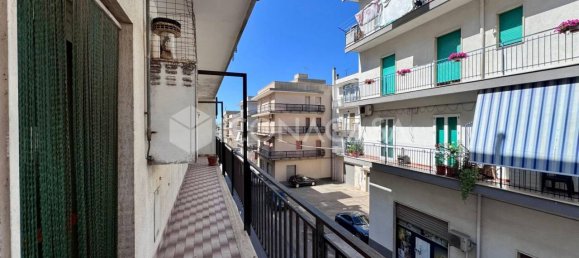 5 rooms Apartment in Ceglie Messapica, Italy No. 290877 8