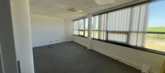 Imóvel comercial em Saint-Emilion, France 3200 m² N.º 288901 5