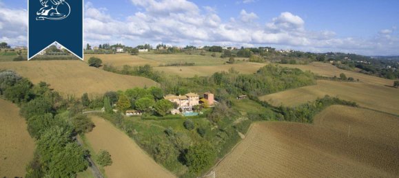 12 rooms Villa in Perugia, Italy No. 68435 4